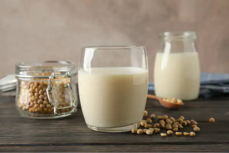 Un vaso de leche de soja