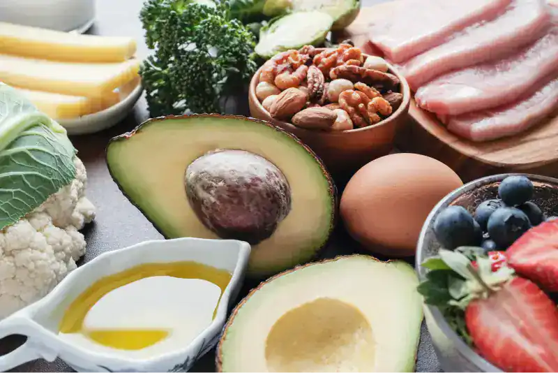 Alimentos para dieta cetogénica baja en carbohidratos y alta en grasas